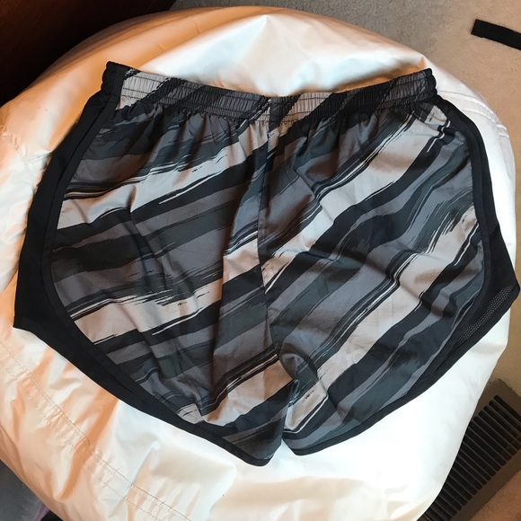 University of Missouri Nike Shorts - Picture 2 of 3